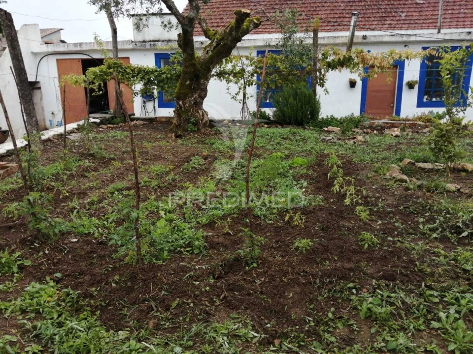 Moradia T4 para Venda em Igreja Nova do Sobral Foto 3