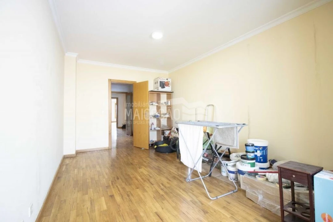 Apartamento T4 para Venda em Sé, Santa Maria e Meixedo Foto 19