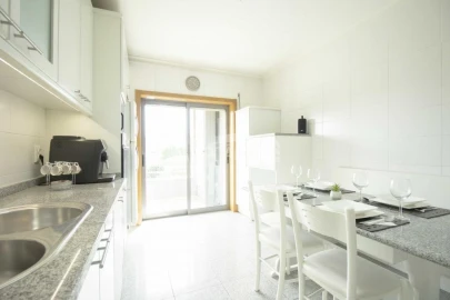 Apartamento T4 para Venda em Sé, Santa Maria e Meixedo