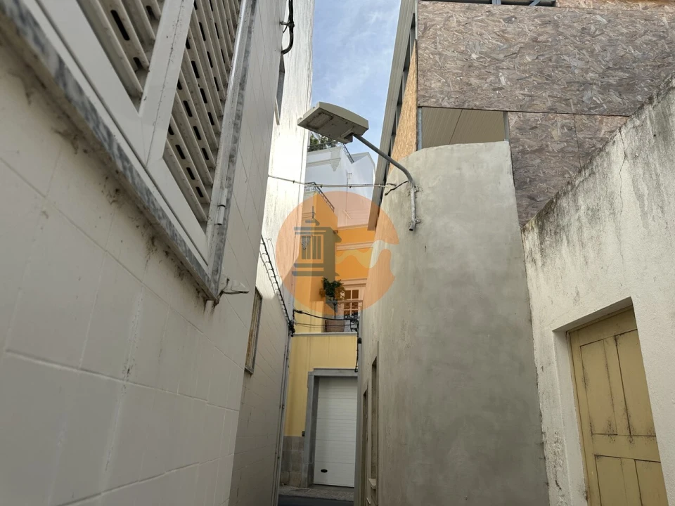 Moradia T1 para Venda em Olhão Foto 10