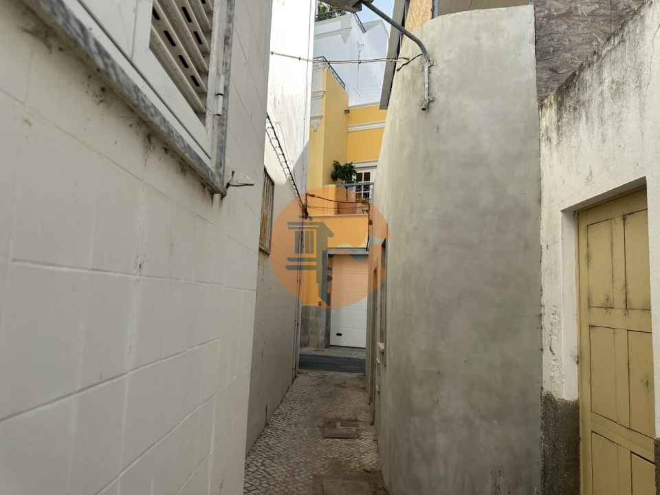 Moradia T1 para Venda em Olhão Foto 11