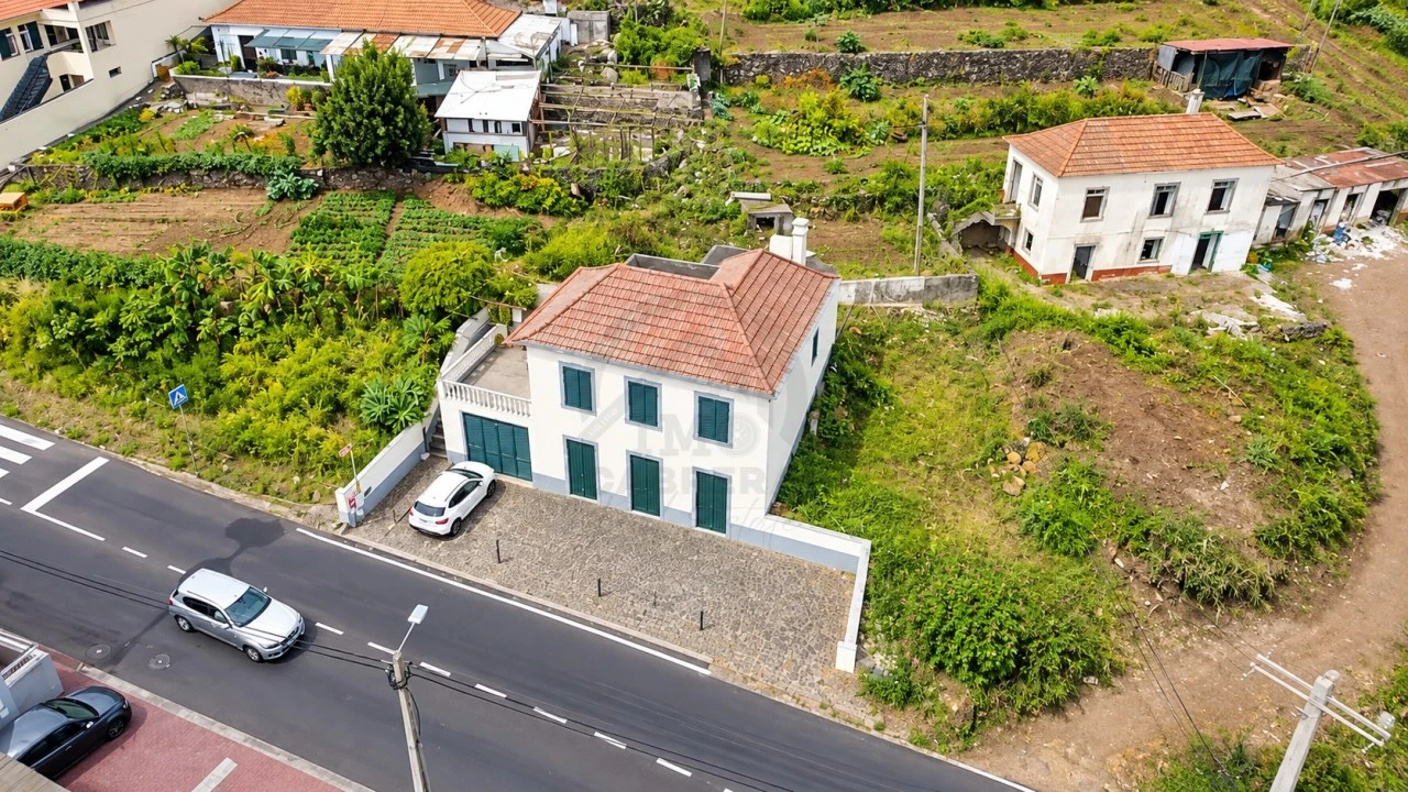 Moradia T3 para Venda em Caniço Foto 3