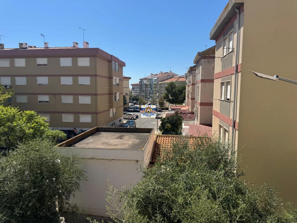 Apartamento T2 para Venda em Benavente Foto 13