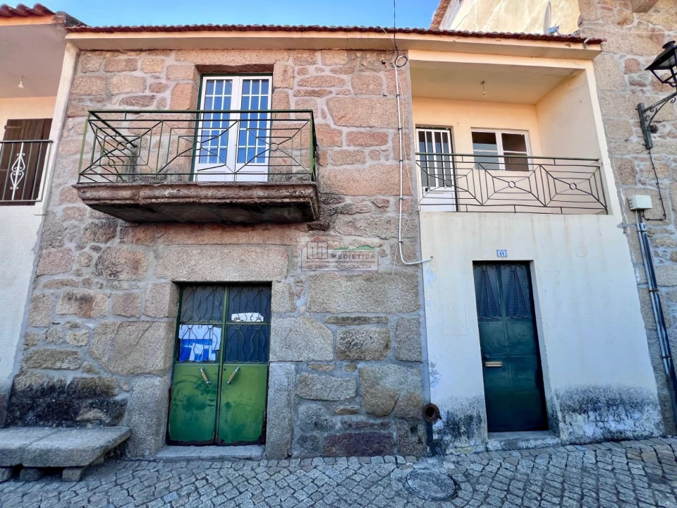 Moradia T2 para Venda em Santa Comba de Vilariça Foto 3
