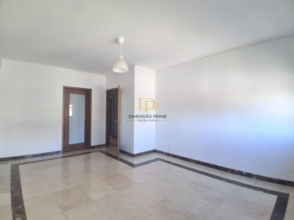 Apartamento T3 para Arrendamento em Cidade da Maia Foto 1