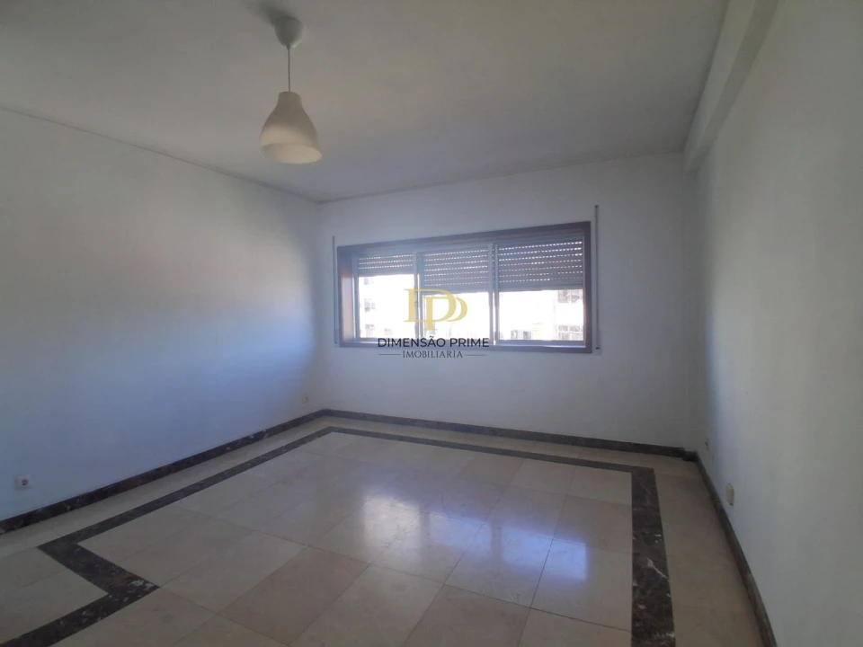 Apartamento T3 para Arrendamento em Cidade da Maia Foto 3