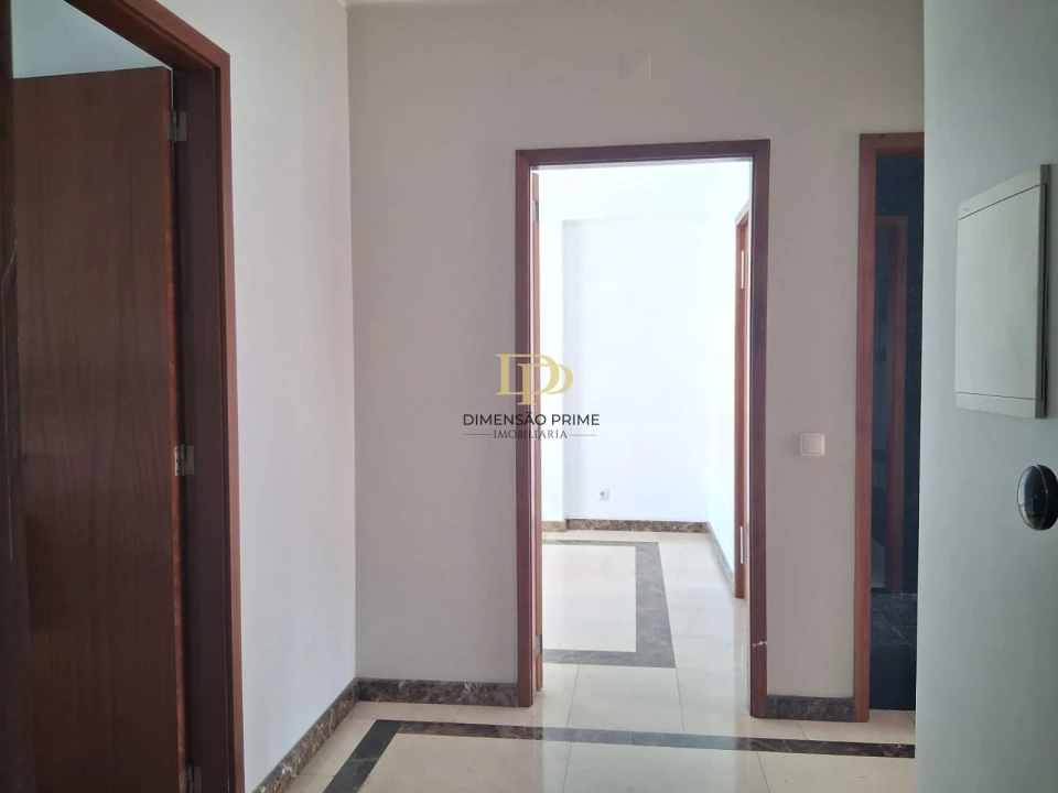 Apartamento T3 para Arrendamento em Cidade da Maia Foto 7