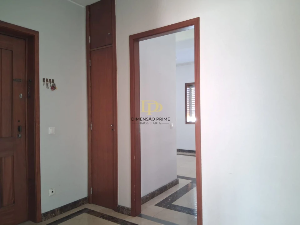 Apartamento T3 para Arrendamento em Cidade da Maia Foto 8
