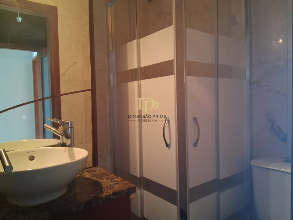 Apartamento T3 para Arrendamento em Cidade da Maia Foto 12
