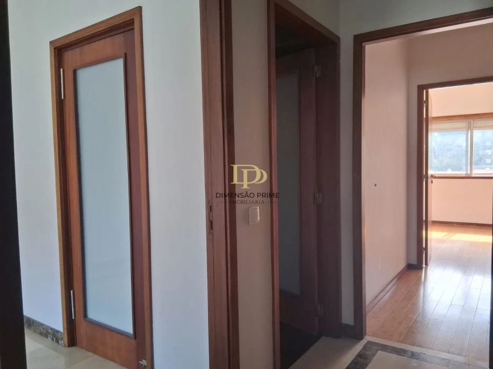 Apartamento T3 para Arrendamento em Cidade da Maia Foto 15