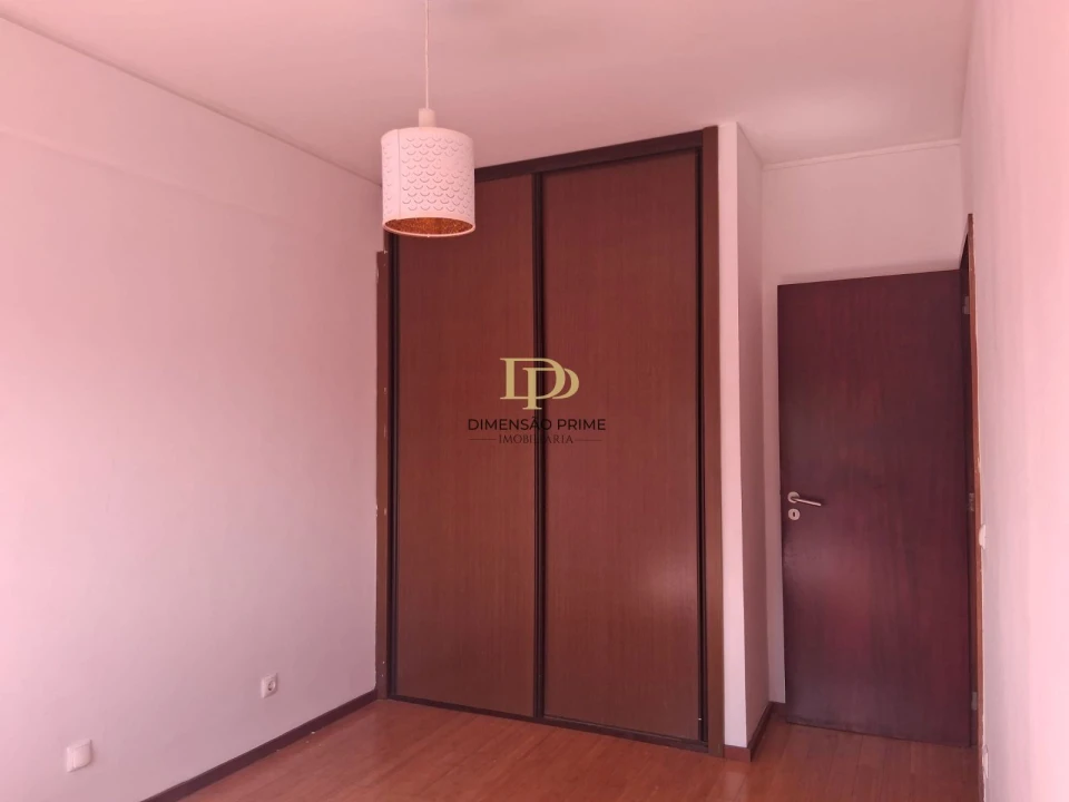 Apartamento T3 para Arrendamento em Cidade da Maia Foto 17