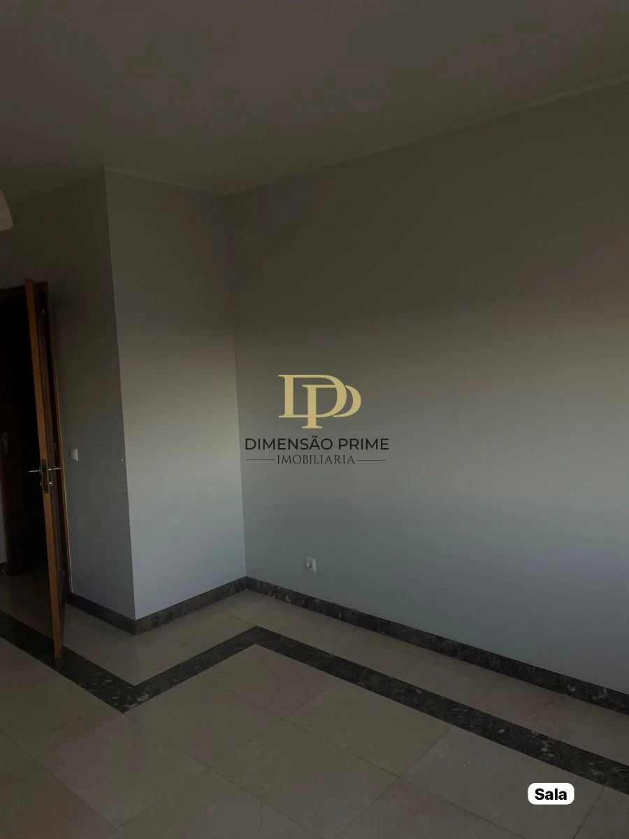 Apartamento T3 para Arrendamento em Cidade da Maia Foto 6