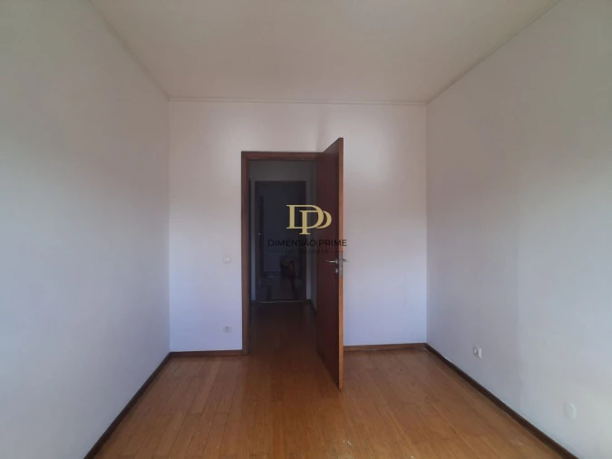 Apartamento T3 para Arrendamento em Cidade da Maia Foto 11