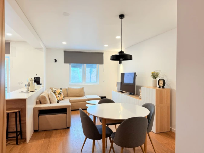 Apartamento T2 para Venda em Santa Maria e São Miguel, São Martinho, São Pedro Penaferrim Foto 2