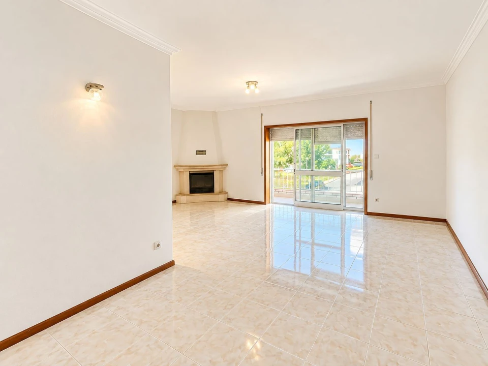 Apartamento T3 para Arrendamento em Santa Maria da Feira, Travanca, Sanfins e Espargo Foto 4