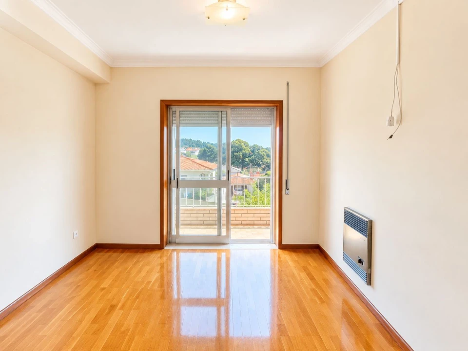 Apartamento T3 para Arrendamento em Santa Maria da Feira, Travanca, Sanfins e Espargo Foto 12