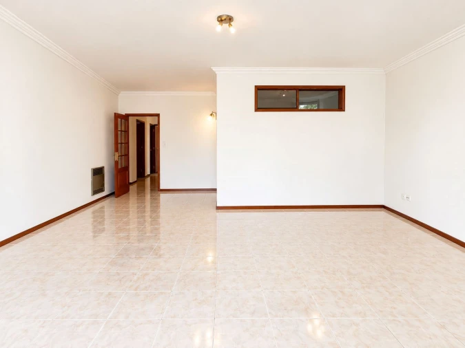 Apartamento T3 para Arrendamento em Santa Maria da Feira, Travanca, Sanfins e Espargo Foto 5