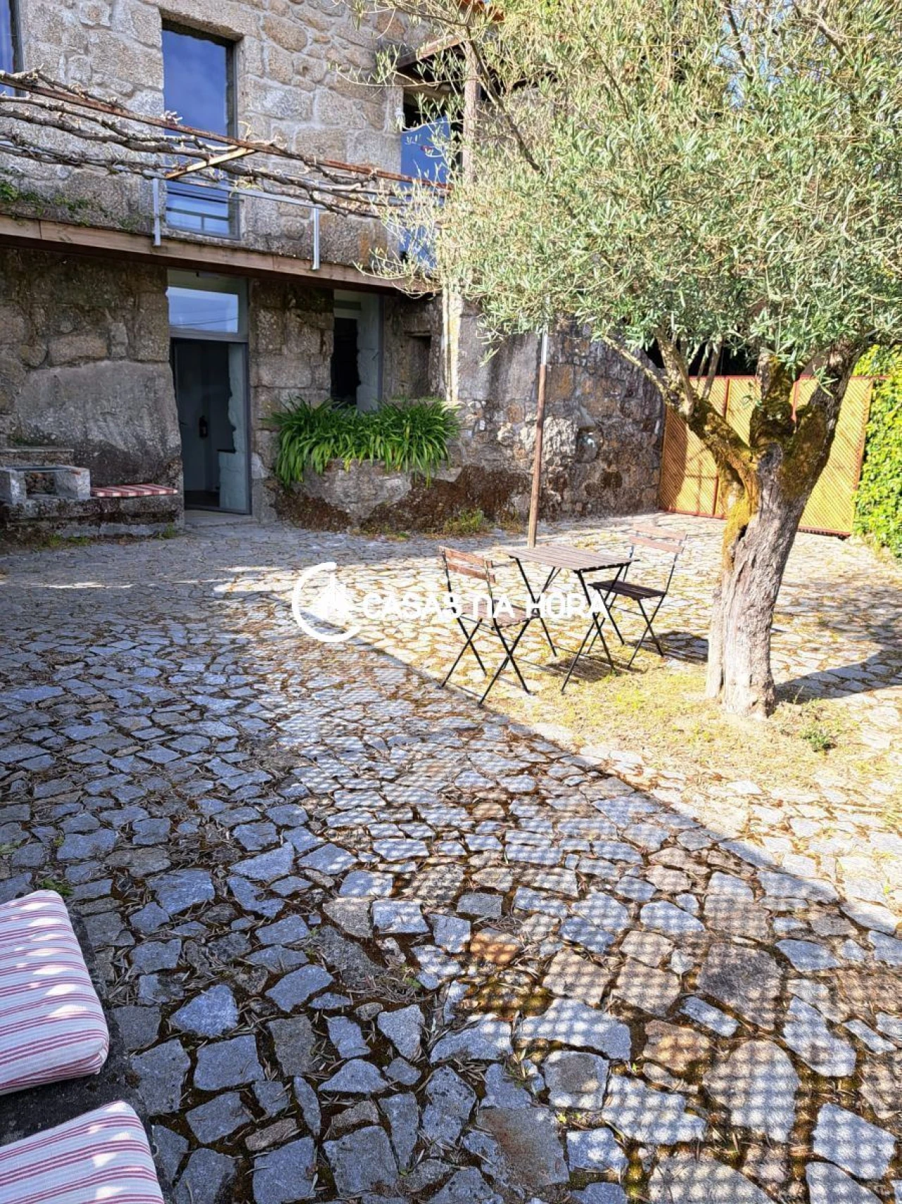 Apartamento T1 para Arrendamento em Gestaço Foto 9
