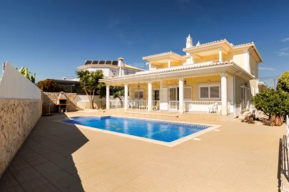 Moradia T4 para Venda em Alvor