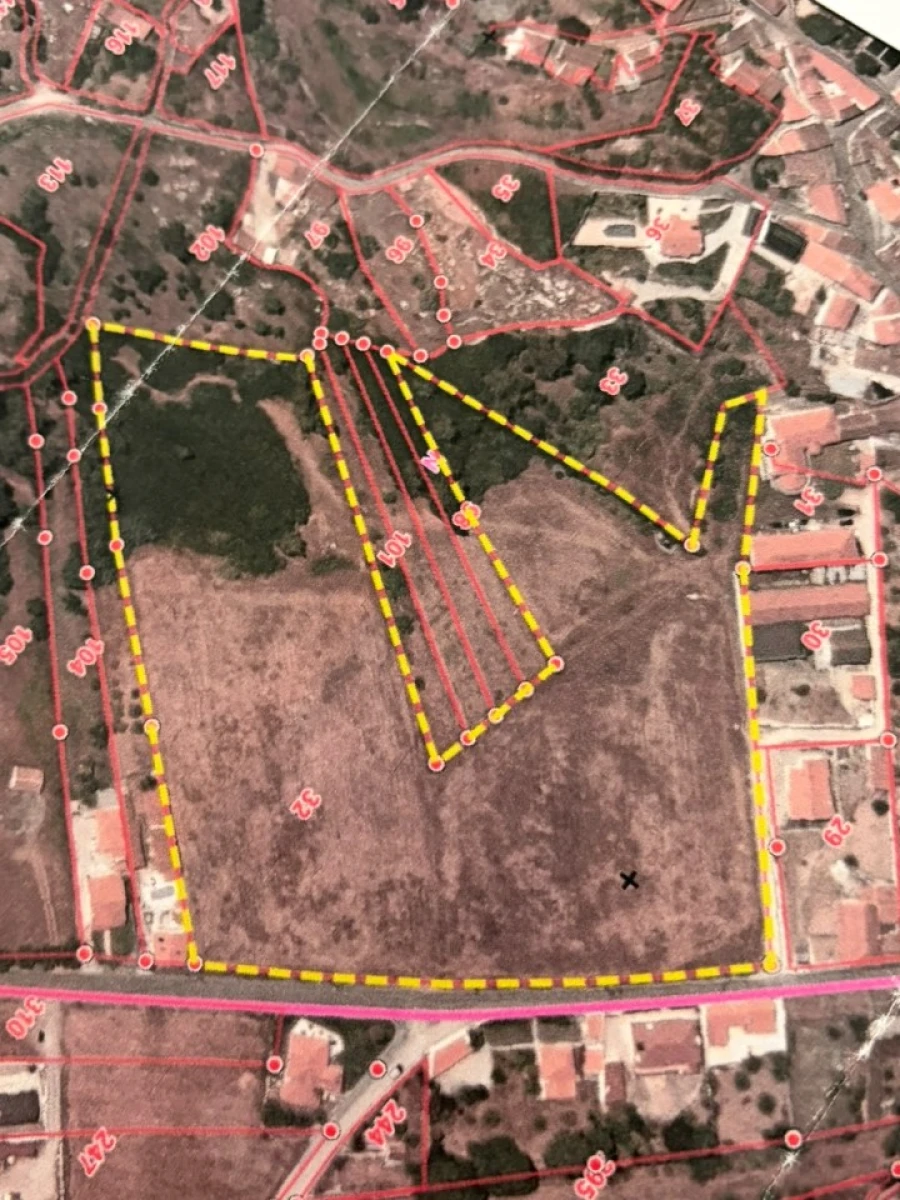 Terreno para Venda em Olho Marinho Planta 5
