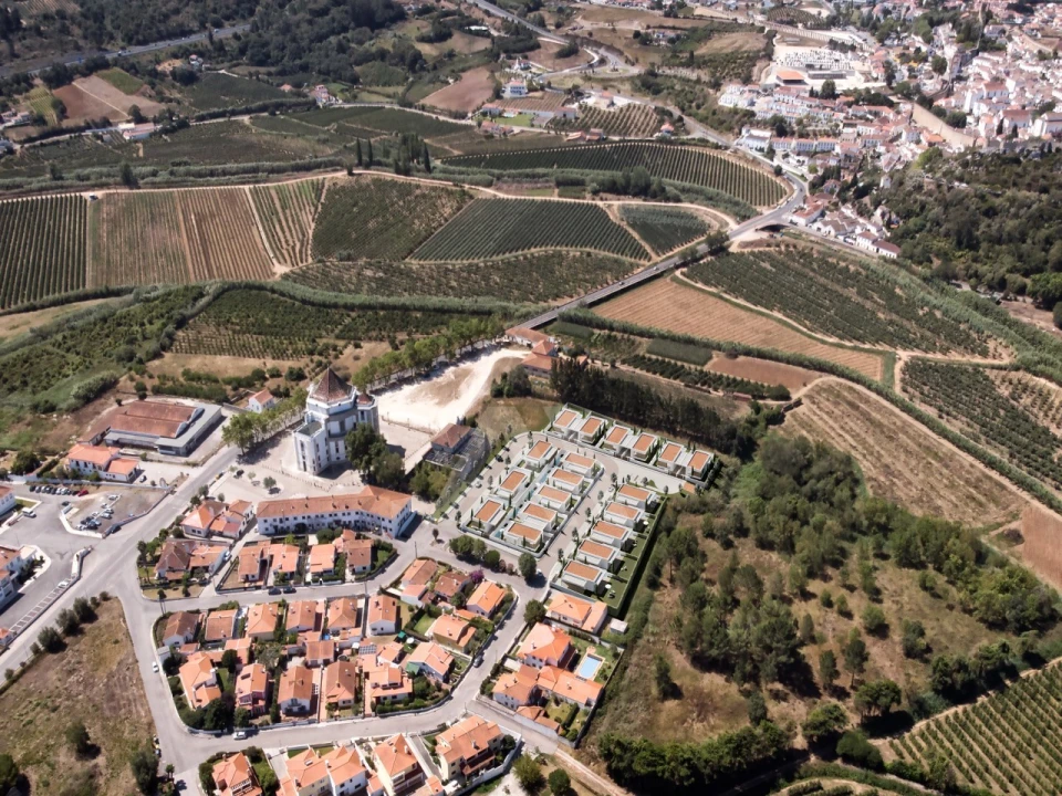 Moradia T3 para Venda em Santa Maria, São Pedro e Sobral da Lagoa Foto 16