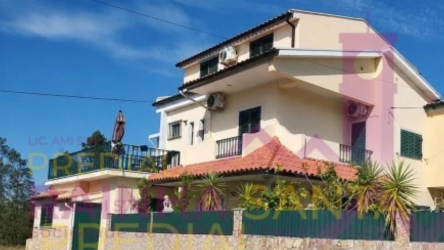 Moradia T4 para Venda em São Martinho do Bispo e Ribeira de Frades