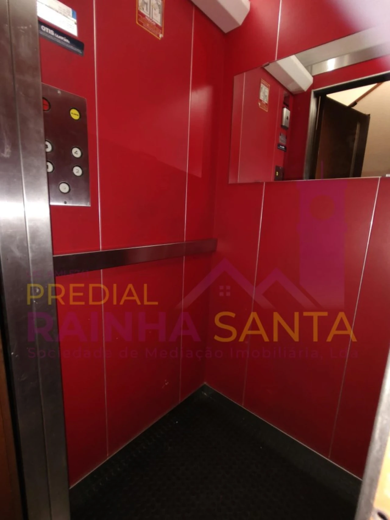 Apartamento T4 para Venda em Santo Antonio dos Olivais Foto 24