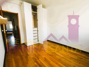 Apartamento T4 para Venda em Santo Antonio dos Olivais