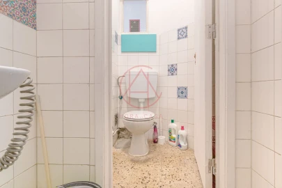 Loja para Venda em Ramada e Caneças