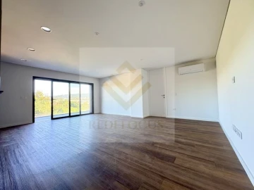 Apartamento T3 para Venda em Ferreiros e Gondizalves