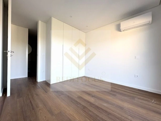 Apartamento T3 para Venda em Ferreiros e Gondizalves Foto 14