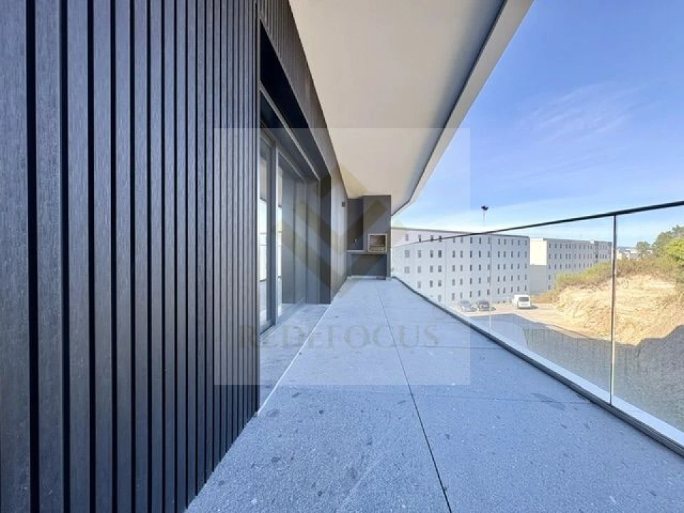 Apartamento T3 para Venda em Ferreiros e Gondizalves Foto 8
