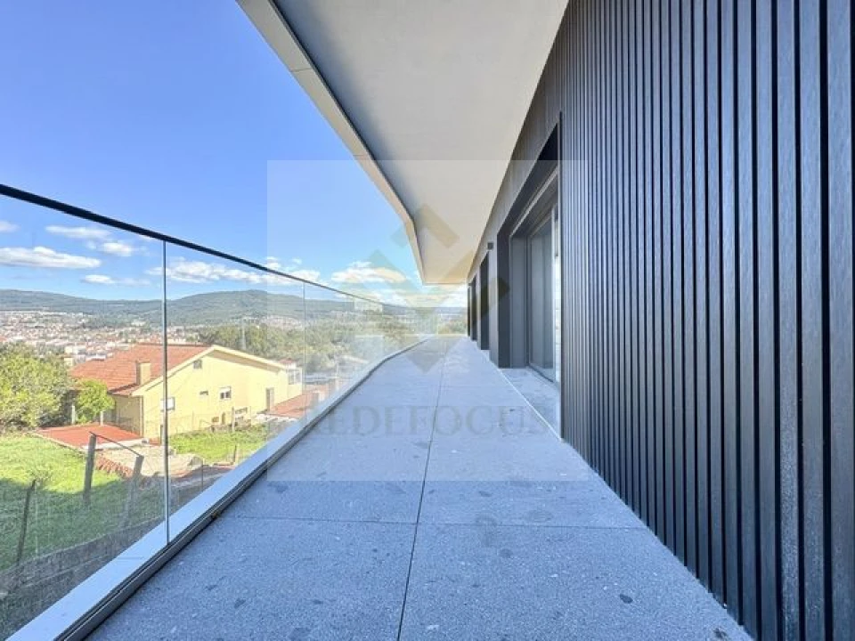 Apartamento T3 para Venda em Ferreiros e Gondizalves Foto 9