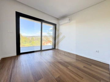 Apartamento T3 para Venda em Ferreiros e Gondizalves