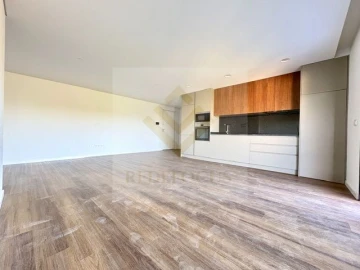 Apartamento T3 para Venda em Ferreiros e Gondizalves