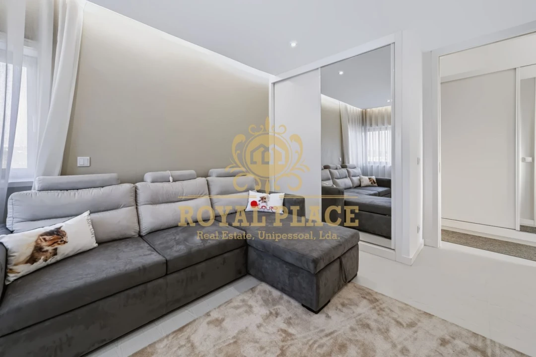 Apartamento T2 para Venda em Santa Maria de Lamas Foto 7