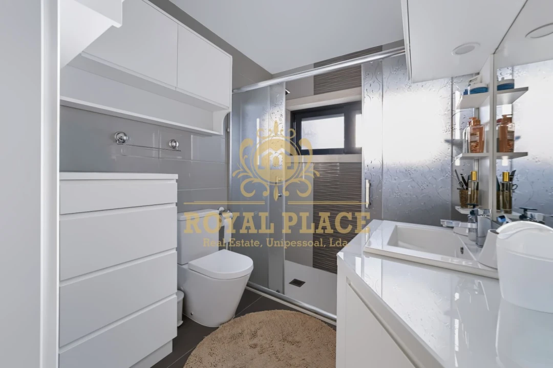 Apartamento T2 para Venda em Santa Maria de Lamas Foto 9