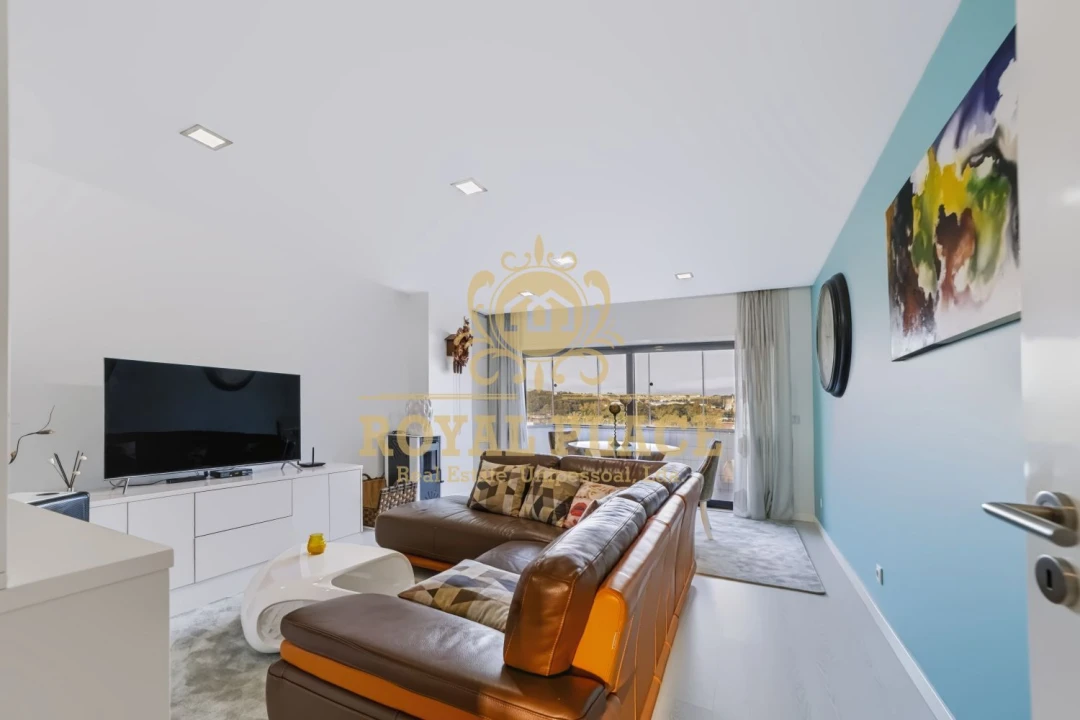 Apartamento T2 para Venda em Santa Maria de Lamas Foto 1