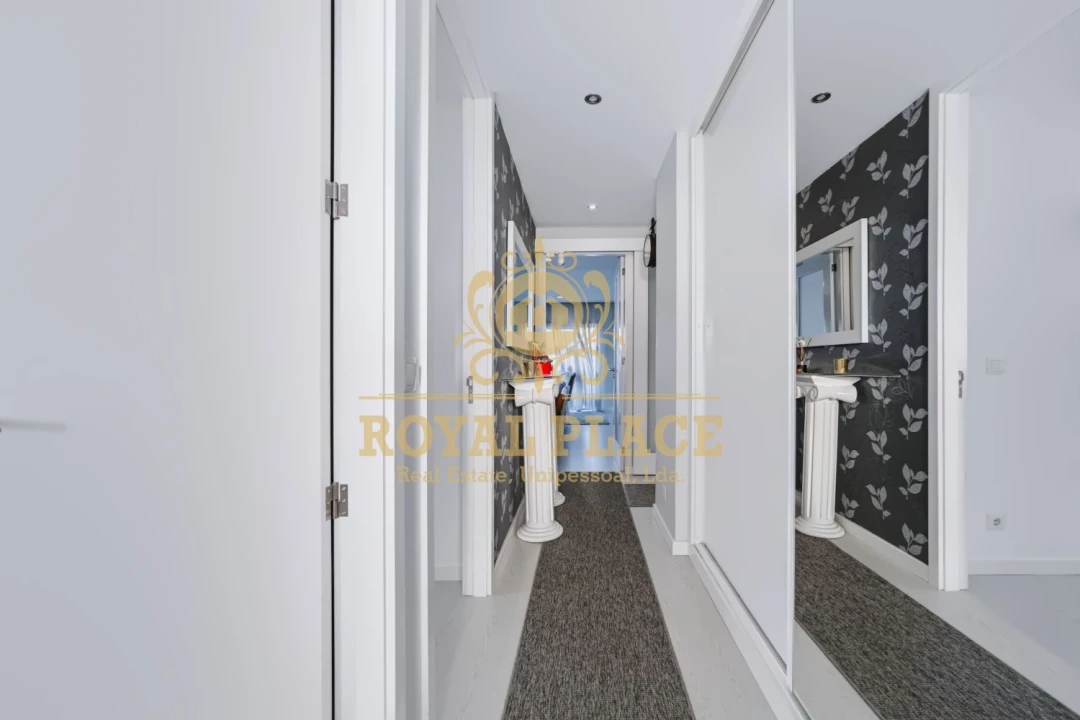 Apartamento T2 para Venda em Santa Maria de Lamas Foto 13