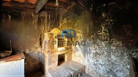 Moradia T4 para Venda em Loivos da Ribeira e Tresouras
