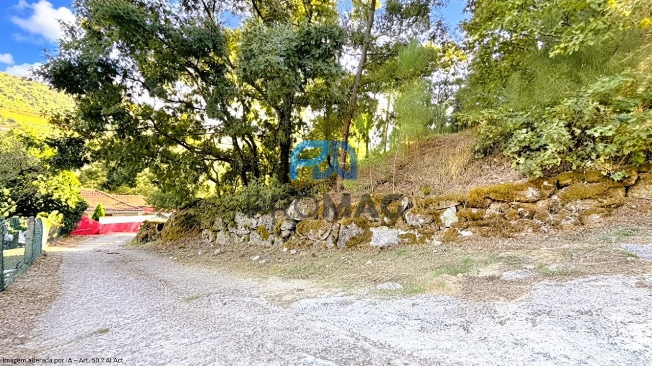 Moradia T4 para Venda em Loivos da Ribeira e Tresouras Foto 7