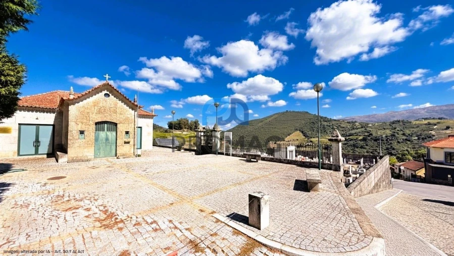 Moradia T4 para Venda em Loivos da Ribeira e Tresouras Foto 3