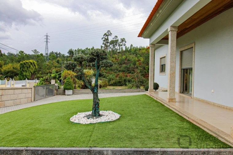 Moradia T3 para Venda em Bodiosa Foto 41