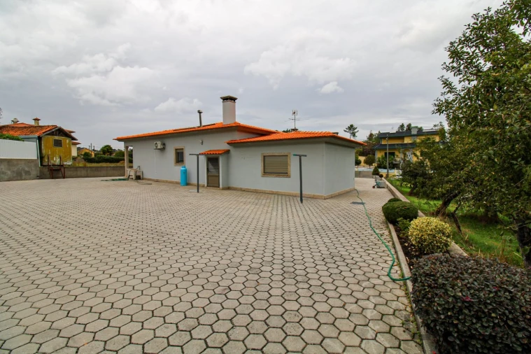 Moradia T3 para Venda em Bodiosa Foto 7