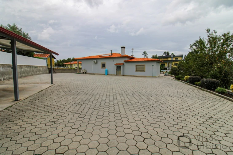 Moradia T3 para Venda em Bodiosa Foto 33