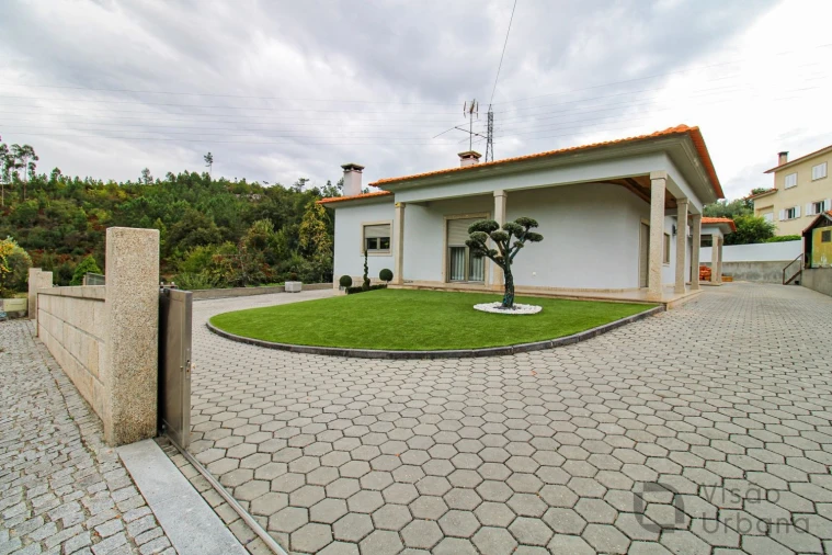 Moradia T3 para Venda em Bodiosa Foto 44