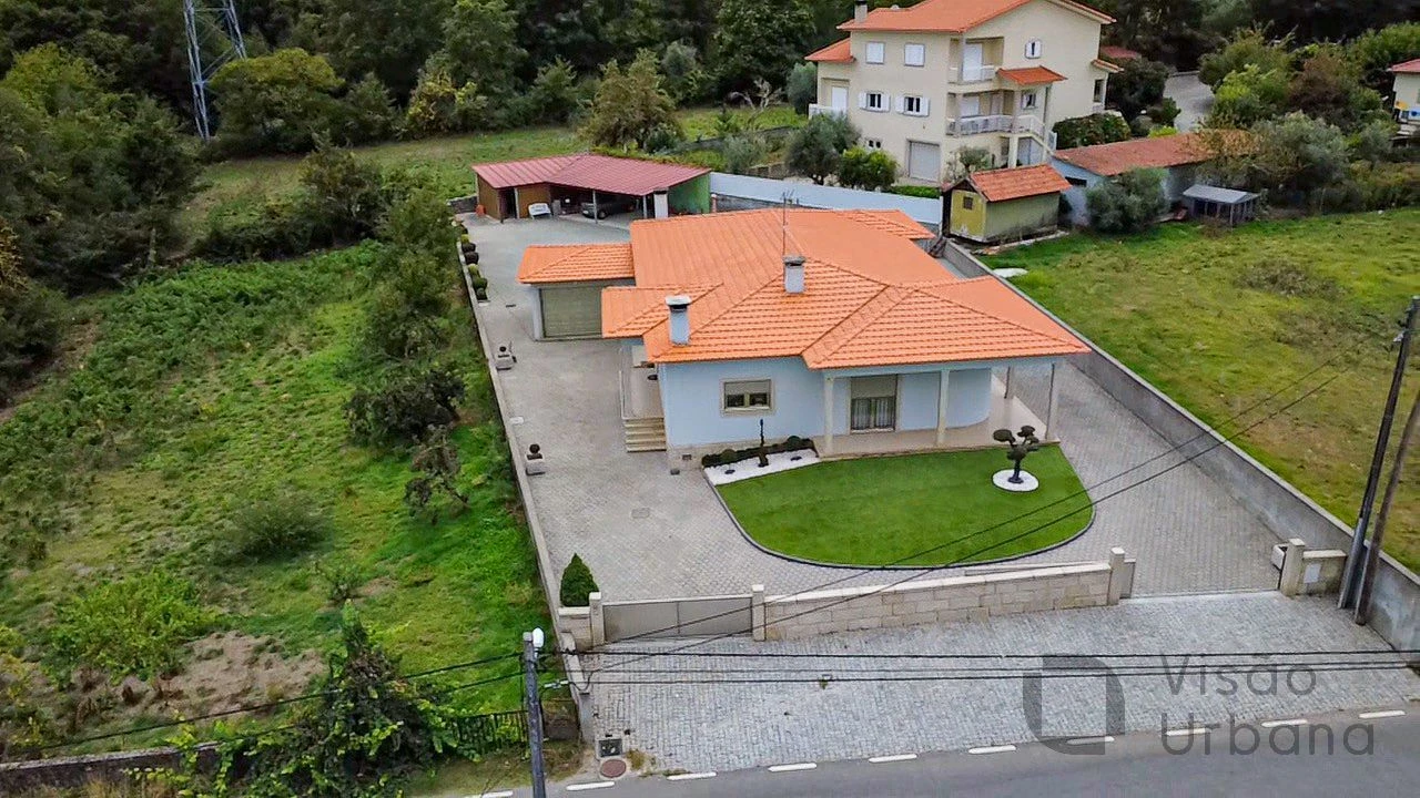 Moradia T3 para Venda em Bodiosa Foto 4