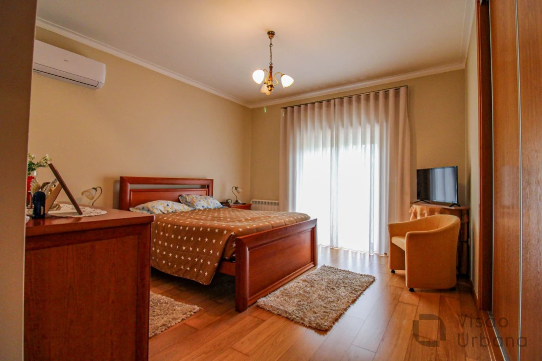 Moradia T3 para Venda em Bodiosa Foto 11