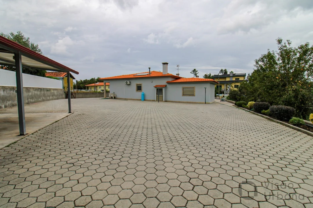 Moradia T3 para Venda em Bodiosa Foto 33
