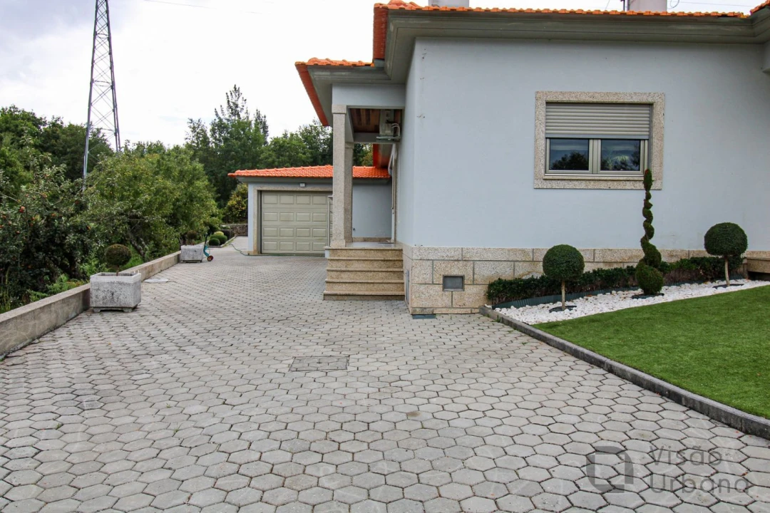 Moradia T3 para Venda em Bodiosa Foto 46